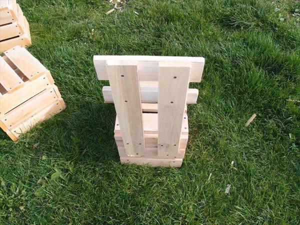 upcycled pallet garden or firepit chair set