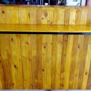 rustic yet modern pallet and metal counter