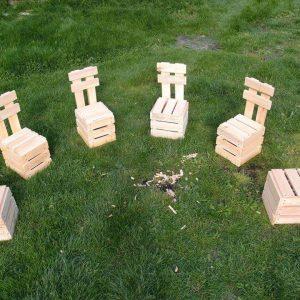 no-cost pallet garden or fire-pit chair set