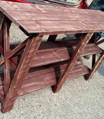repurposed wooden pallet console