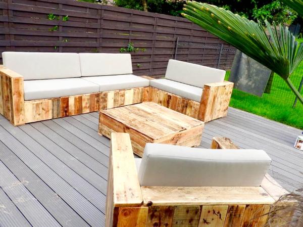 Pallet Patio Sofa Set Build A Patio With Pallets 101 Pallets   Block Style Pallet Deck Sitting Set 