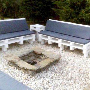 Recycled pallet outdoor seating set