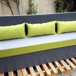 no-cost pallet outdoor 3 seater
