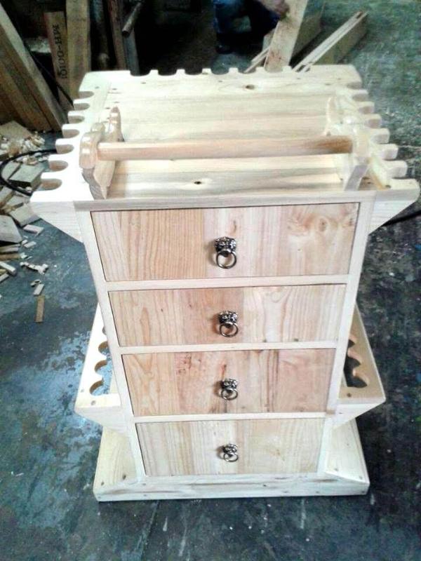 pallet bed side table