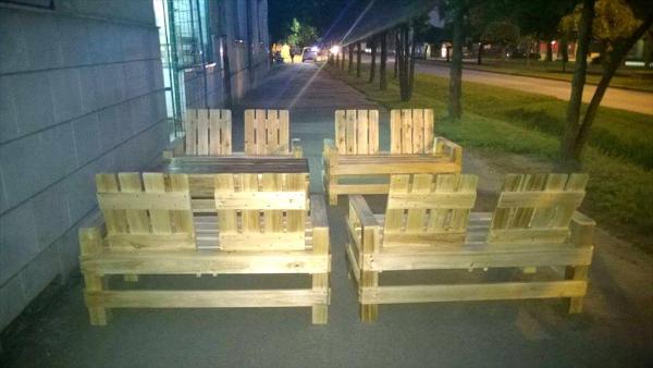 wooden pallet patio seating set
