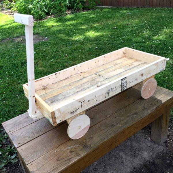 recycled pallet wagon for kids