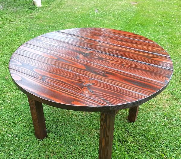Recycled pallet round top dining table