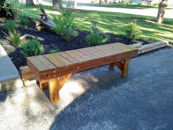 Recycled pallet outdoor bench seat