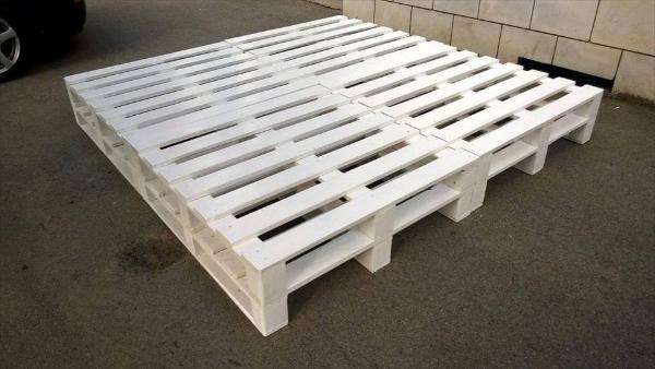 White pallet deals bed