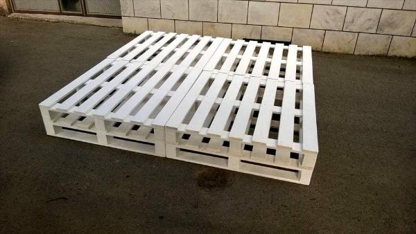 how to paint pallets white