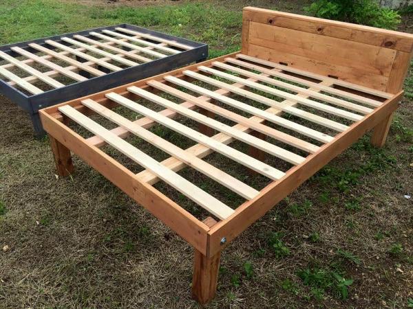 Queen size on sale pallet bed