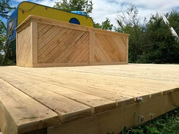 wooden pallet bar and terrace