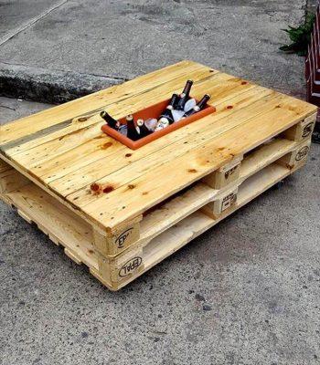 recycled pallet icebox coffee table