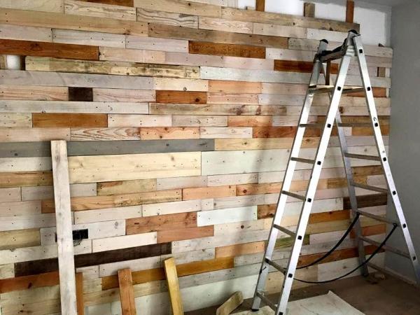 Awesome pallet wall paneling