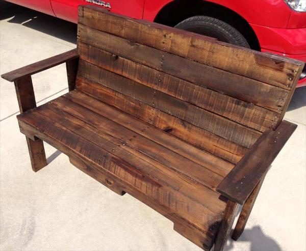 low-cost stained pallet patio bench