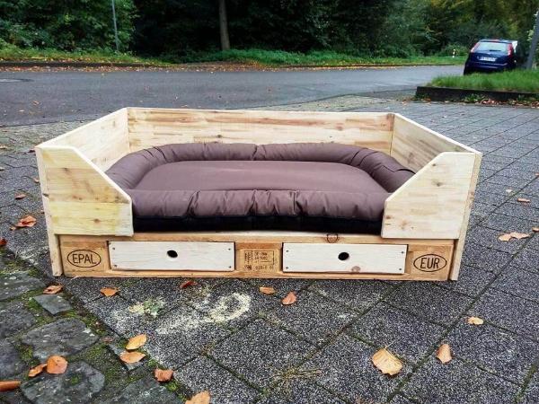 wooden pallet dog bed