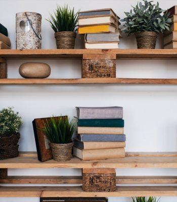 How To Use Wooden Pallets For Shelving And Storage