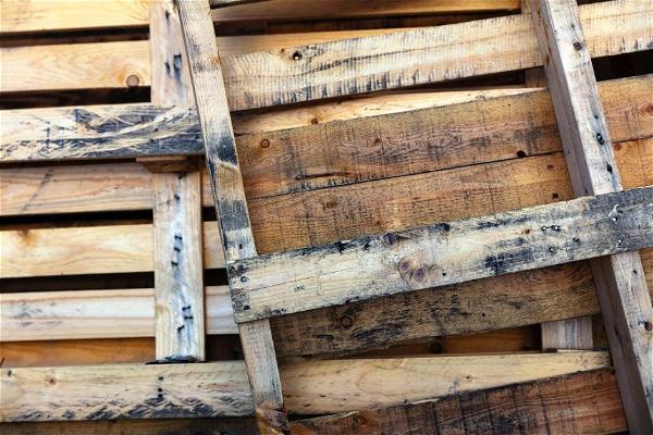 why choose pallets and similar materials